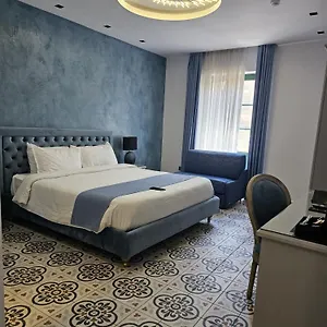 Casa Reale Hotel